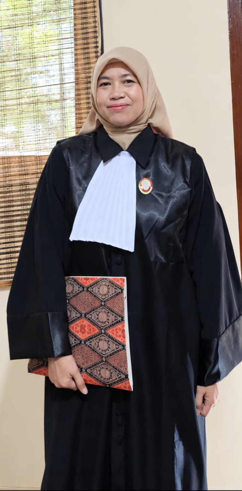 Adv. Eka Handayani, S.Sos., S.H.